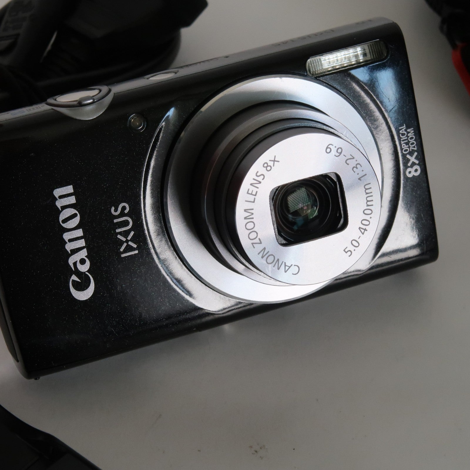 Canon IXUS 145 / ELPH 135 16.0MP Digital Camera Black – With SD Card 4GB & Case