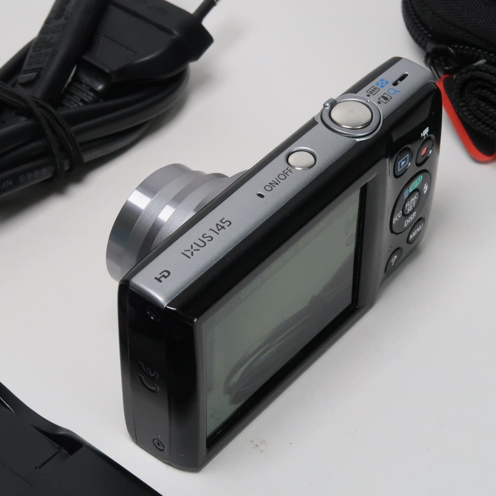 Canon IXUS 145 / ELPH 135 16.0MP Digital Camera Black – With SD Card 4GB & Case