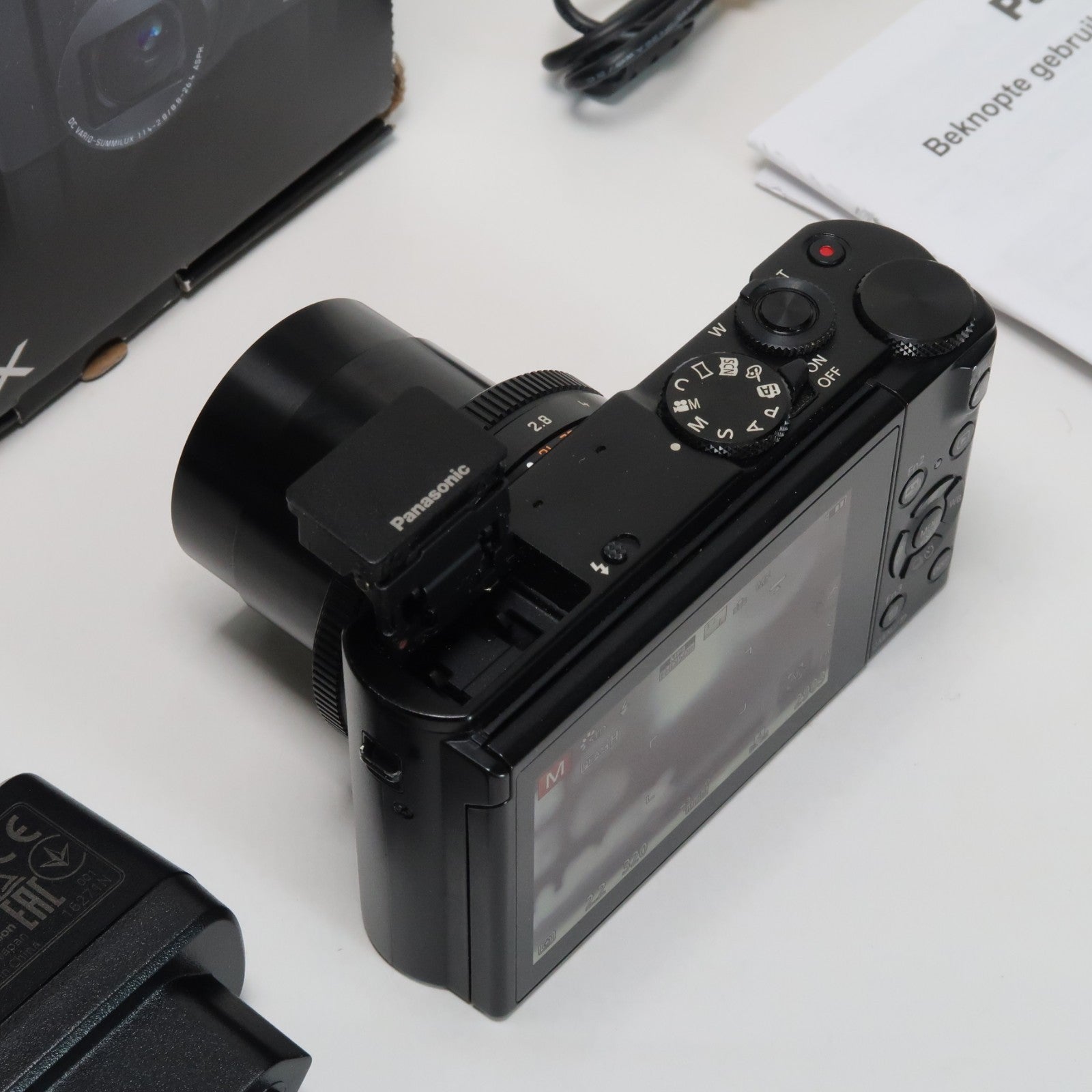 Panasonic Lumix DMC-LX15 Digital Camera – Black – Original Packaging, SD Card 32GB