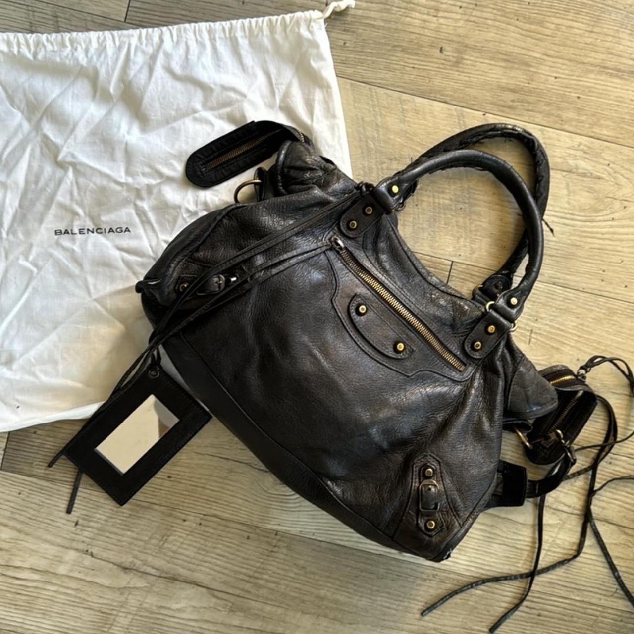 🔥 Authentic Balenciaga city bag medium in black color Pre-owned 🔥