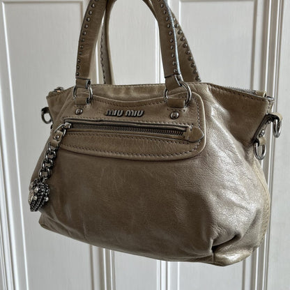 🔥 Authentic Miu Miu Studded Charm Leather Beige Shoulder Bag Pre-owned 🔥
