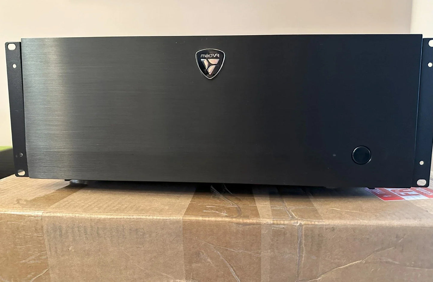 MadVR Envy Extreme MK1.5 – Fully Featured with RTX 4070 Ti Super + 1 Year Warran