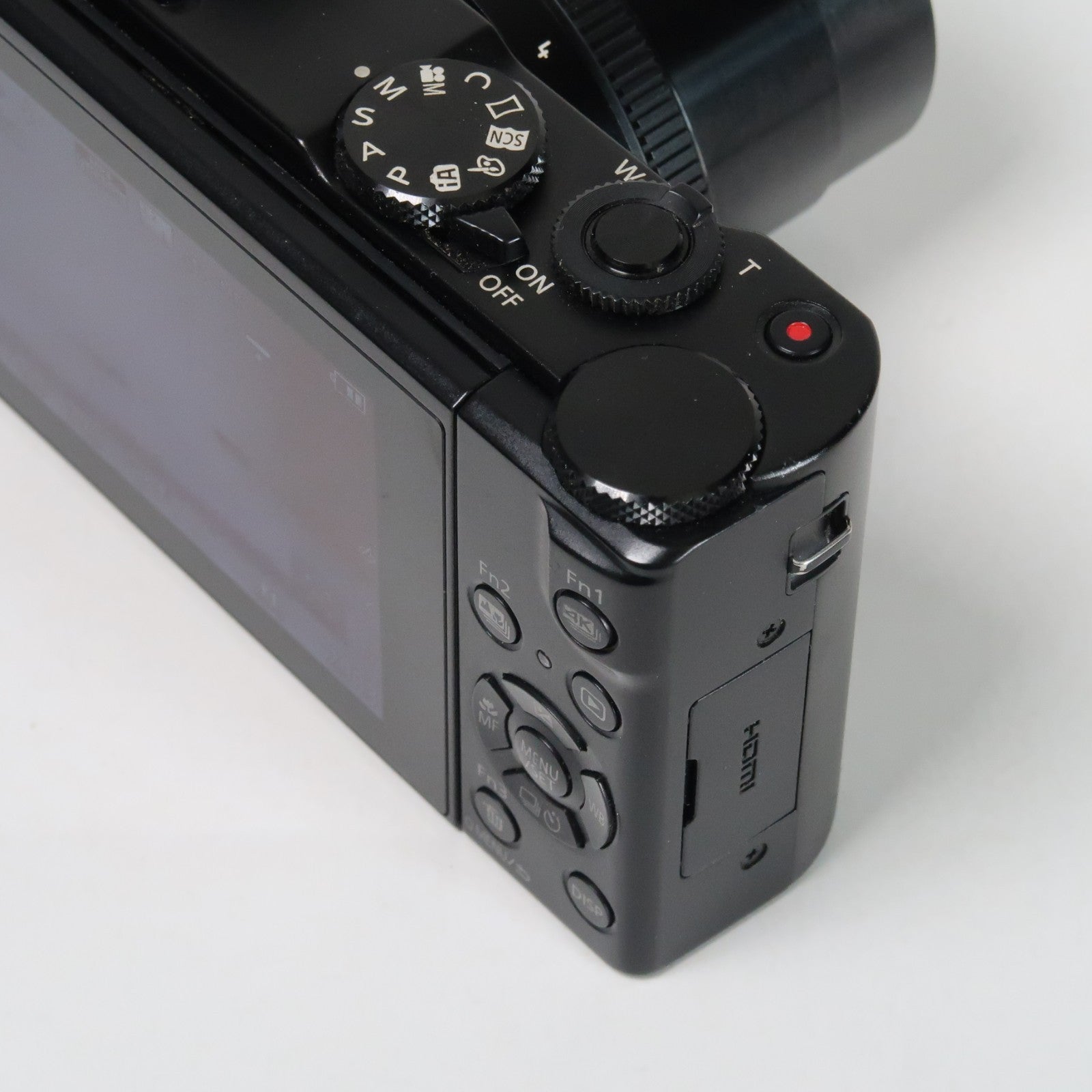 Panasonic Lumix DMC-LX15 Digital Camera – Black – Original Packaging, SD Card 32GB
