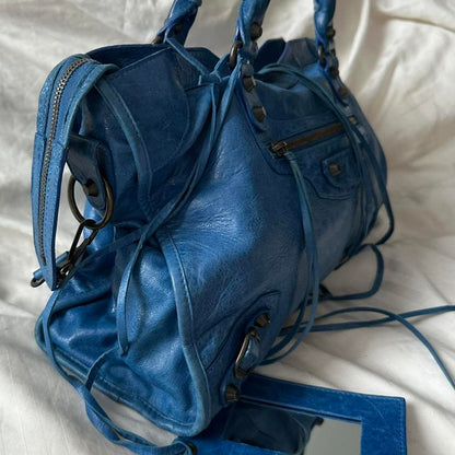 🔥 Authentic VINTAGE BALENCIAGA ‘FIRST’ CITY BAG Pre-owned 🔥