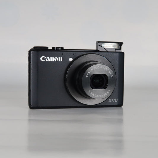 Canon PowerShot S110 12.1MP Digital Camera – Black, Case, SD Card – Excellent
